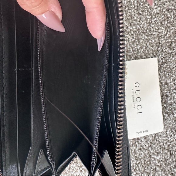 Perfect condition, Gucci pearl Maramont wallet. 
*** matching purse also listed - Picture 4 of 6